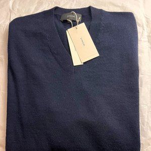 Vince Men's Cashmere Sweater style M65816988, Size Small (MSRP $295)
